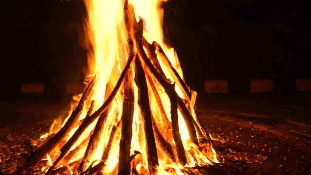 Giant bon fire lit for the festival of Lohri