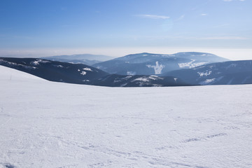 Fototapeta na wymiar Landscape of the Giant mountains (Krkonose) in winter