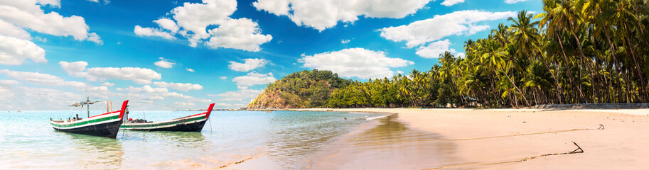 Ngapali Beach panorama in Myanmar © Fyle