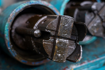 Wireline oil and gas tool equipment