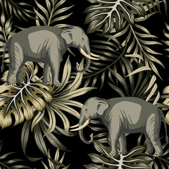 Tropische vintage dierlijke olifant, palmbladeren naadloze bloemmotief zwarte achtergrond. Exotisch junglebehang.