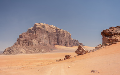 Fototapeta na wymiar traveling through the desert of wadi rum in Jordan