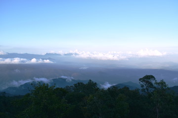 Fototapeta na wymiar landscape of mountain with mist at Ba Na hills in Vietnam