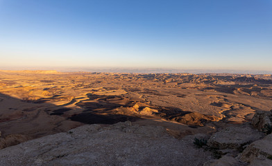Fototapeta na wymiar Panoramic view of Machtesh Ramon in the Negev desert