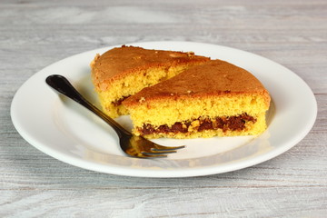 Sponge cake stuffed with chocolate filling