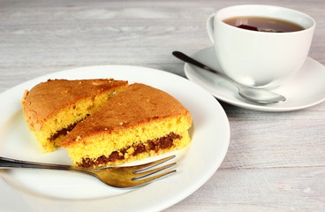Sponge cake stuffed with chocolate filling