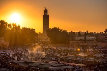 Jamaa el Fna market square with Koutoubia mosque, Marrakesh, Morocco, north Africa  - obrazy, fototapety, plakaty
