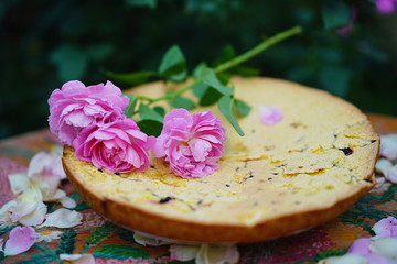 cake with flowers