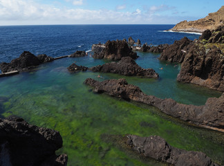 Fototapeta na wymiar Naturschwimmbad in Porto Moniz, Madeira