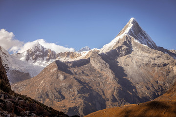 Fototapeta premium Moutain Paramount in Huascaran Park Peru