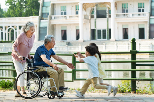 The children ran to grandma and grandpa