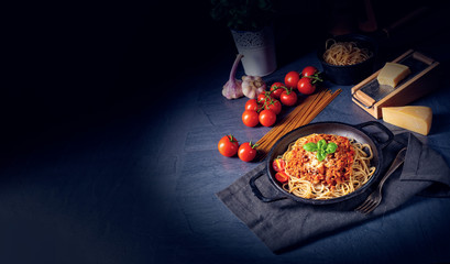 Stuffed tomatoes with minced meat and cheese