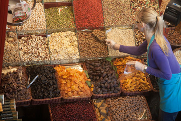 Los frutos secos es una manera sana de alimentos