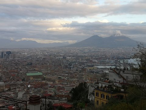 Overview of the city of Naples with the Vezuv vulcano at the background