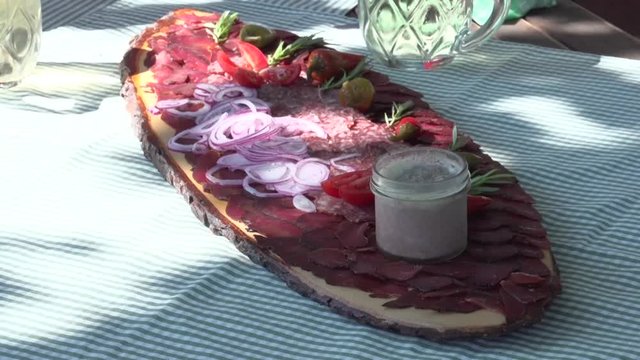 Jause Wildfleisch