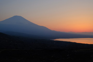 三国峠の日の入り