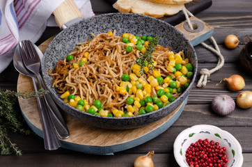 Fried pasta with minced meat