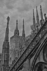 Vista aérea de la ciudad de Milán desde su catedral