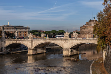 Fototapeta premium Vittorio Emanuele II bridge in Rome, Italy