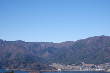 Obraz premium 河口湖と山々