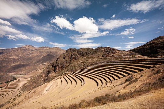 Hiking the sacred valley in Peru