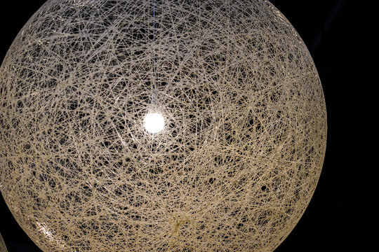 スタイリッシュな照明器具のイメージ - Powered by Adobe