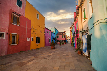 Fototapeta na wymiar famous colorful buildings in Burano, Italy