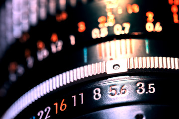 Lens photo scale