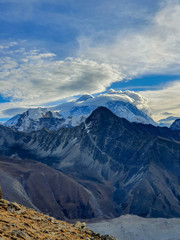 Fototapeta premium Picturesque mountain view from Gokyo Ri at sunrise. Trekking in Solokhumbu, Nepal, Himalayas.