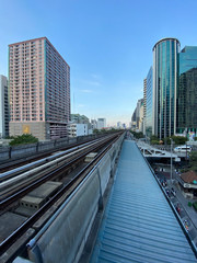 Fototapeta na wymiar Bangkok mit Zug Geleise in Stadt