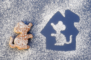 Mouse in a house - creative gingerbread and sugar concept