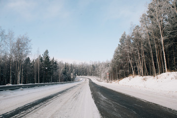 Obraz na płótnie Canvas Winter road 