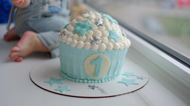 birthday cake for one year old baby
