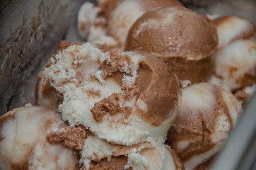 helado chocolate y nuez