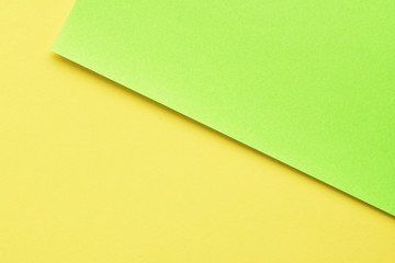 黄色と黄緑色の紙