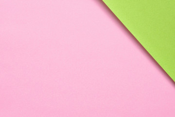 ピンクと黄緑色の紙