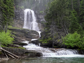 Fototapeta premium virginia falls at glacier national park in montana