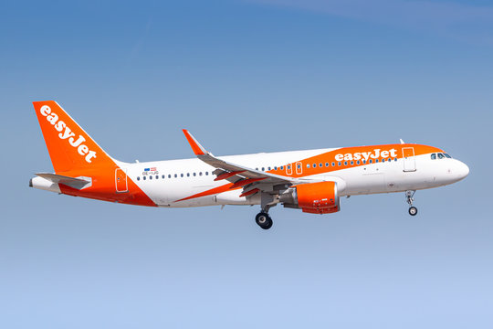EasyJet Airbus A320 airplane at Paris Orly