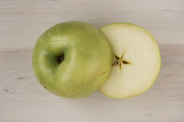 Apple  fruit organic nutrition green