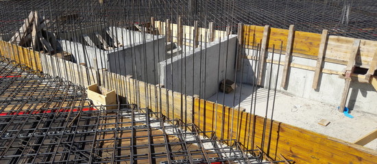 Cantiere edile - tutto pronto per il getto del cemento