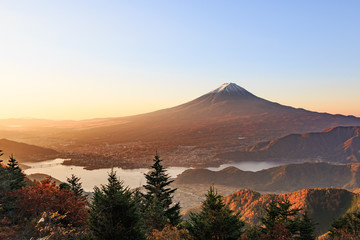 Mt. Fuji taken from Shindo Pass: Beni-Fuji