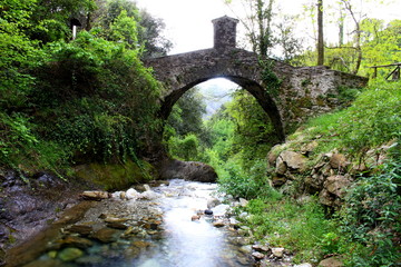 Roman bridge over the Deglio canal in the Apuan Alps