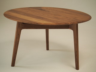 stunning coffee table made of natural wood