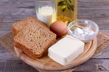 Ingredients for making toast with cheese