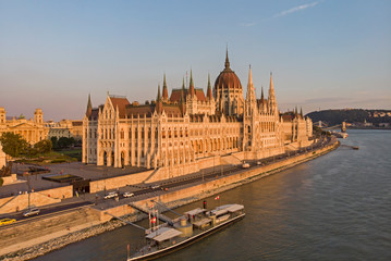 Hungarian Parliament, Budapest, Hungary  © Tomasz Warszewski
