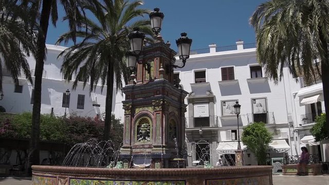 Plaza del pueblo Vejer de la Frontera en C&aacute;diz, Espa&ntilde;a