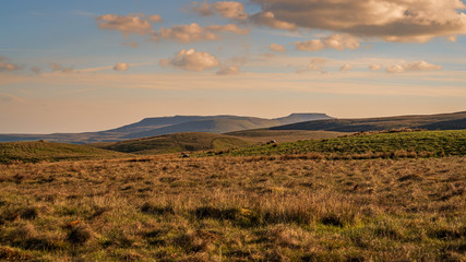 Fototapeta na wymiar Evening in the Yorkshire Dales between Gearstones and Hawes, North Yorkshire, England, UK