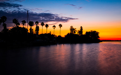 Fototapeta premium Beautiful sunrise near marina in West coast Florida