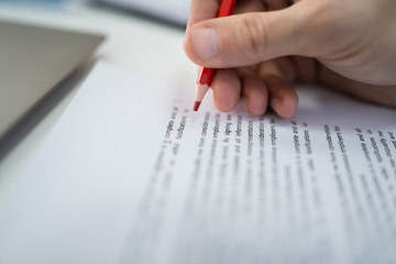 Marking Error During Spellchecking Text With Red Pencil