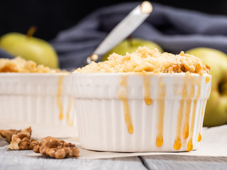 Small apple pies in a cocotte.
